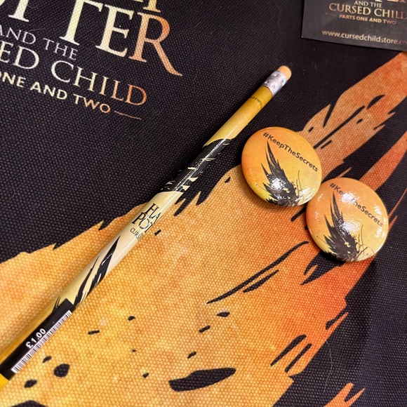 Harry Potter Cursed Child London MERCH tote, pencil, buttons - Picture 5 of 6